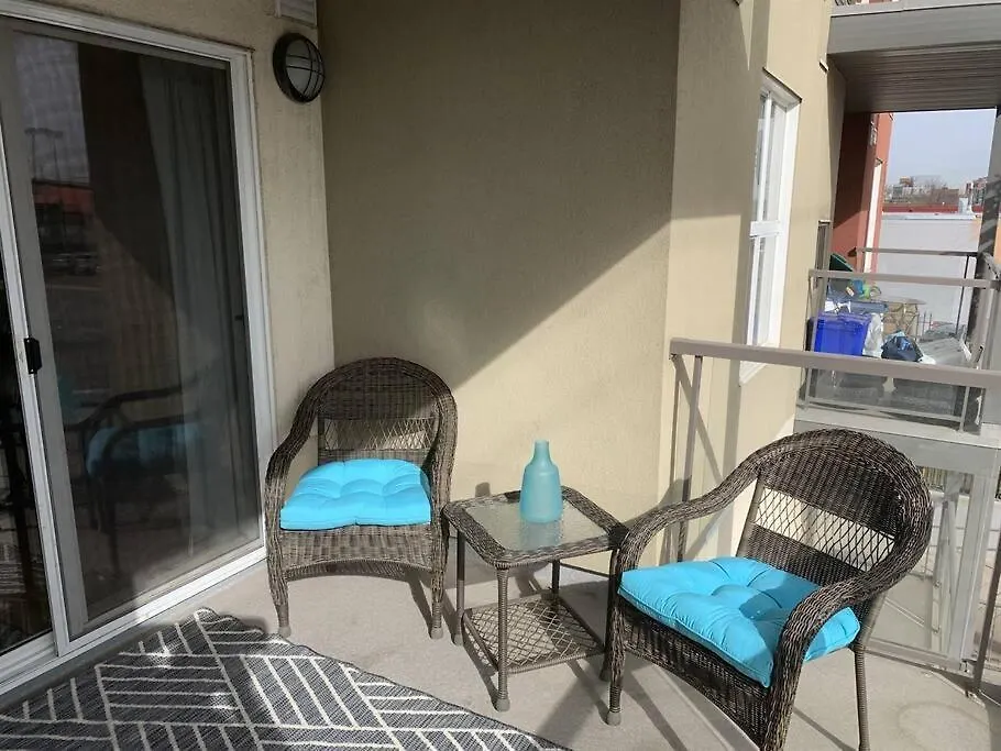 Chris'S Cozy Condo Times Square Rogers Place Edmonton Apartamento