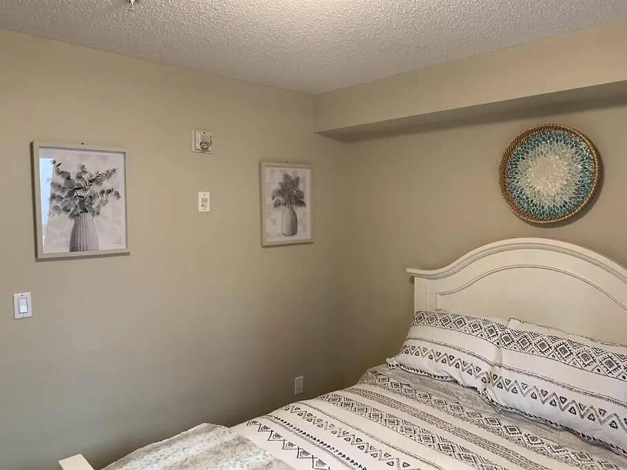 Chris'S Cozy Condo Times Square Rogers Place Edmonton Canada