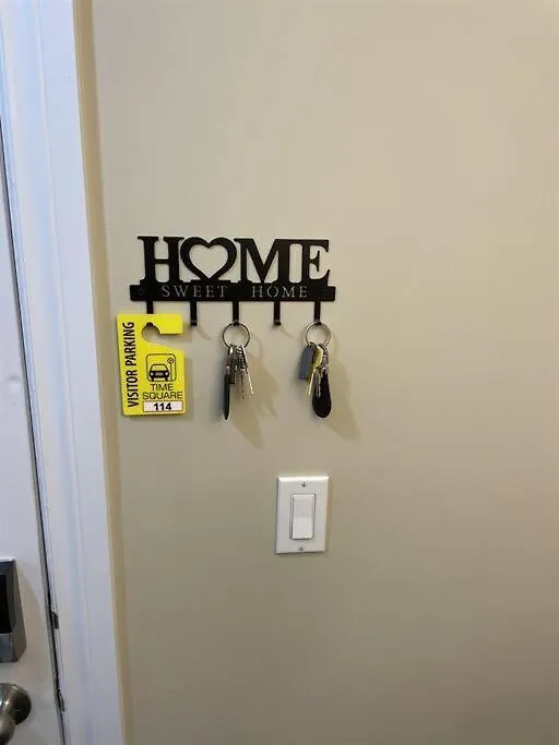 Chris'S Cozy Condo Times Square Rogers Place Edmonton Canada